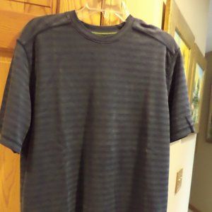 TOMMY BAHAMA ROUND Neck T-SHIRT - 68% TENCEL 28% POLYESTER-Navy Blue Striped-Med